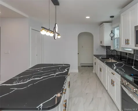 134 Old Quaker Lane Hyde Park NY 12538