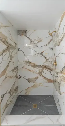 134 Old Quaker Lane Hyde Park NY 12538