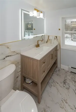 134 Old Quaker Lane Hyde Park NY 12538