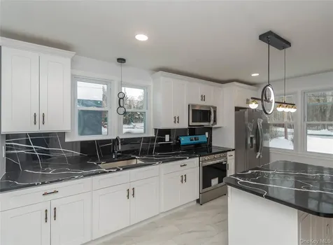 134 Old Quaker Lane Hyde Park NY 12538