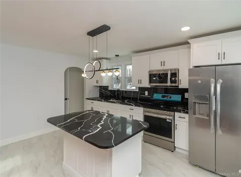 134 Old Quaker Lane Hyde Park NY 12538