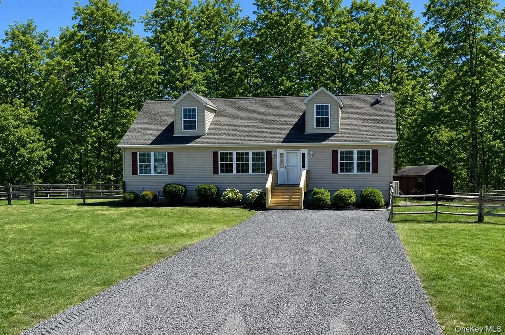 35 Pioneer Road Gardiner NY 12525