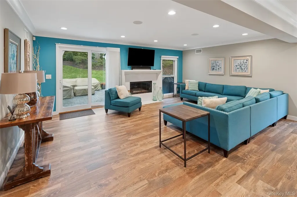 50 Hubbard Lane Southampton NY 11968