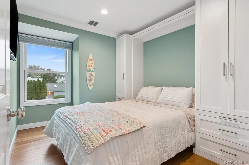 50 Hubbard Lane Southampton NY 11968