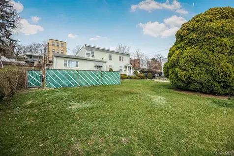 125 Aka 127 Woodland Avenue Yonkers NY 10703