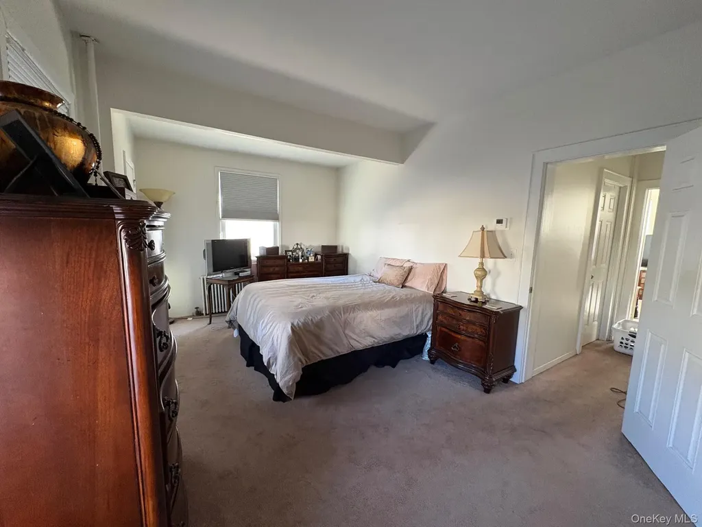 108 Elizabeth Street Floral Park NY 11001