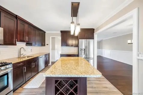 178 Missouri Avenue Bay Shore NY 11706