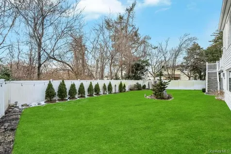 178 Missouri Avenue Bay Shore NY 11706