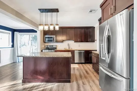 178 Missouri Avenue Bay Shore NY 11706