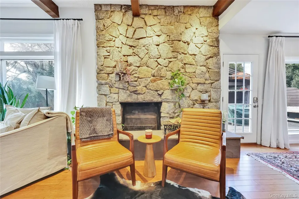 41 Erick Avenue Hewlett NY 11557