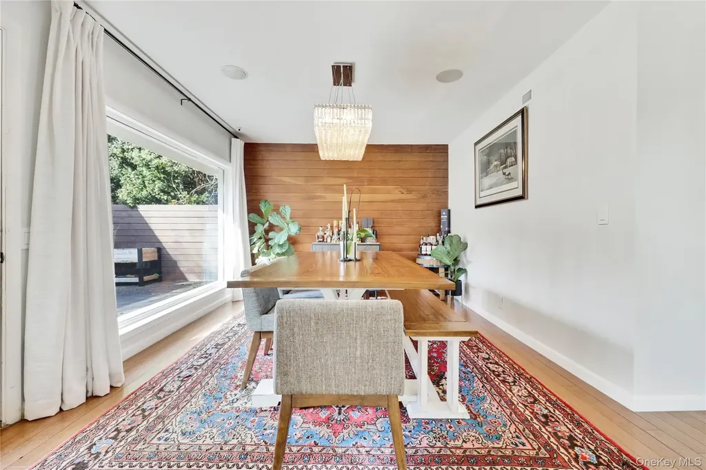 41 Erick Avenue Hewlett NY 11557