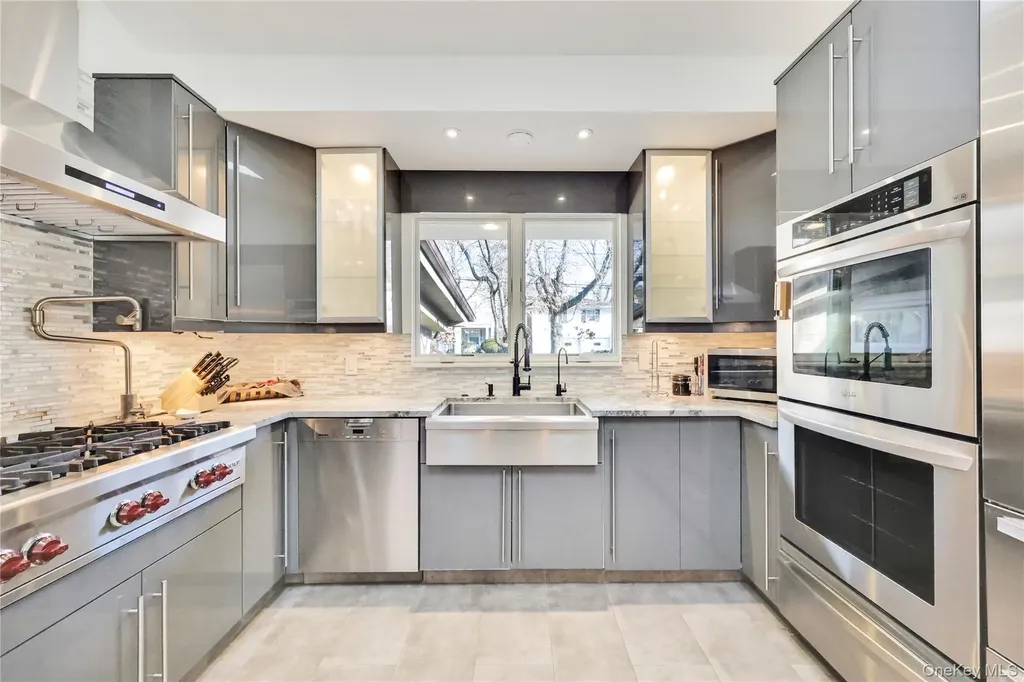 41 Erick Avenue Hewlett NY 11557