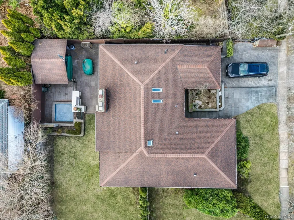 41 Erick Avenue Hewlett NY 11557
