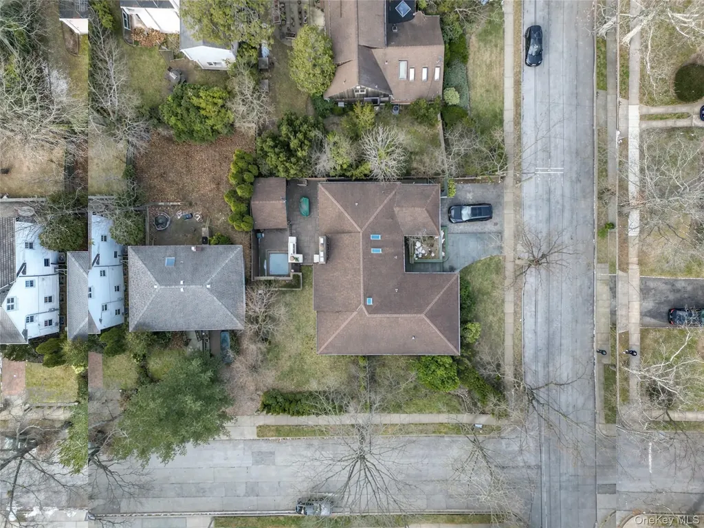 41 Erick Avenue Hewlett NY 11557