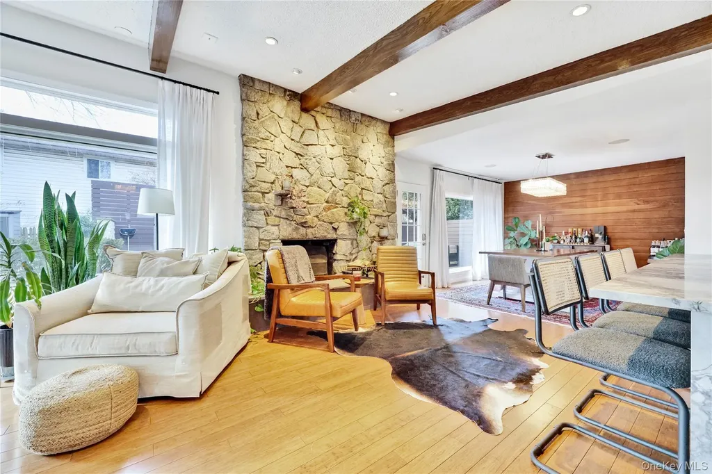 41 Erick Avenue Hewlett NY 11557