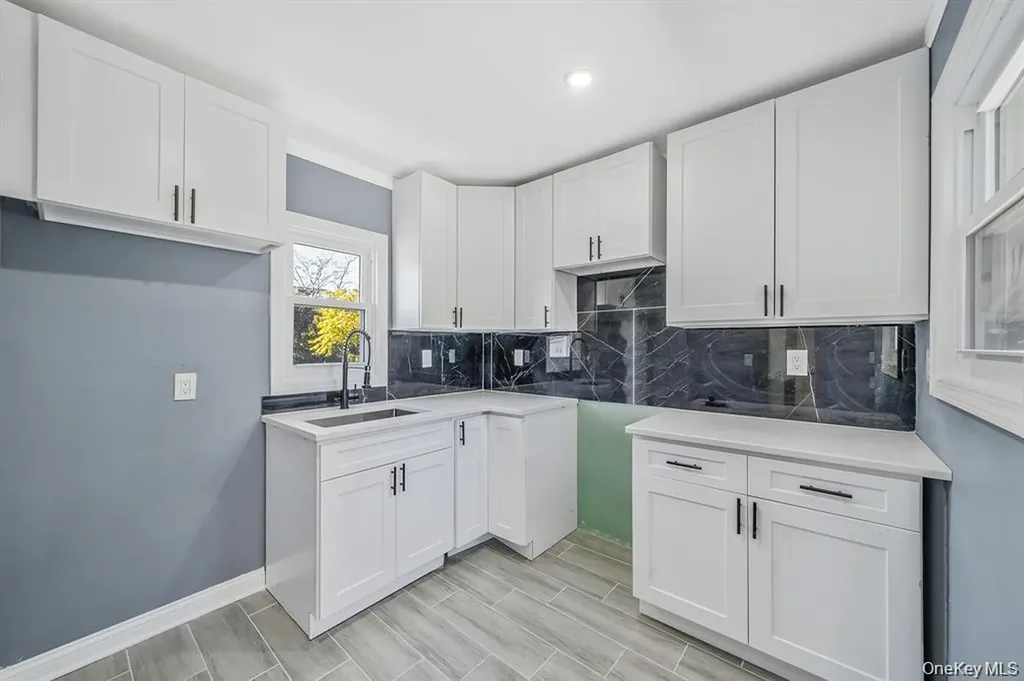 23 Maple Avenue Hempstead NY 11550