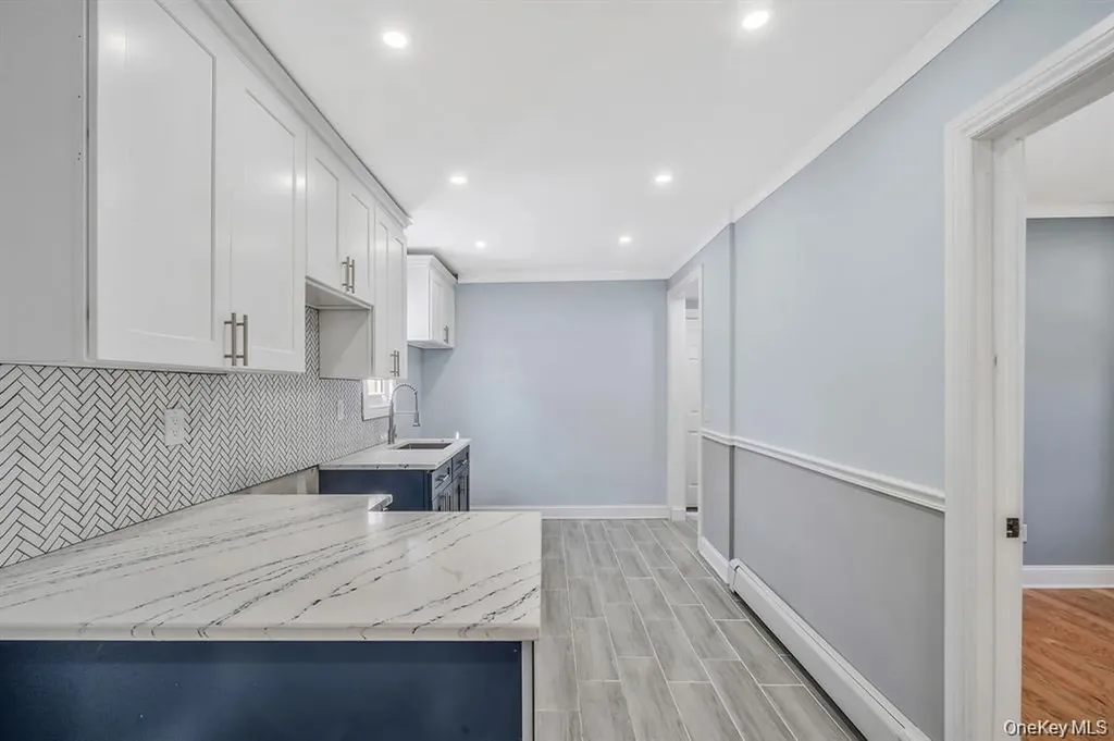 23 Maple Avenue Hempstead NY 11550