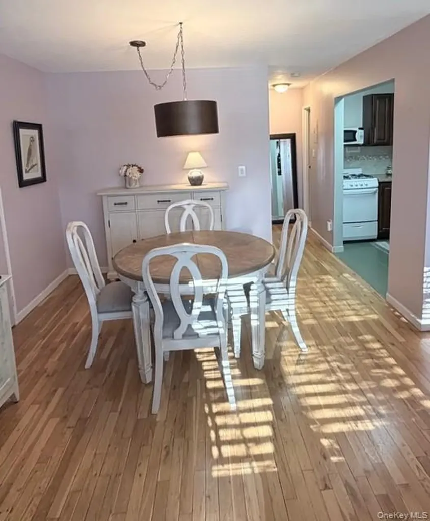 4716 Wilshire Oakdale NY 11769