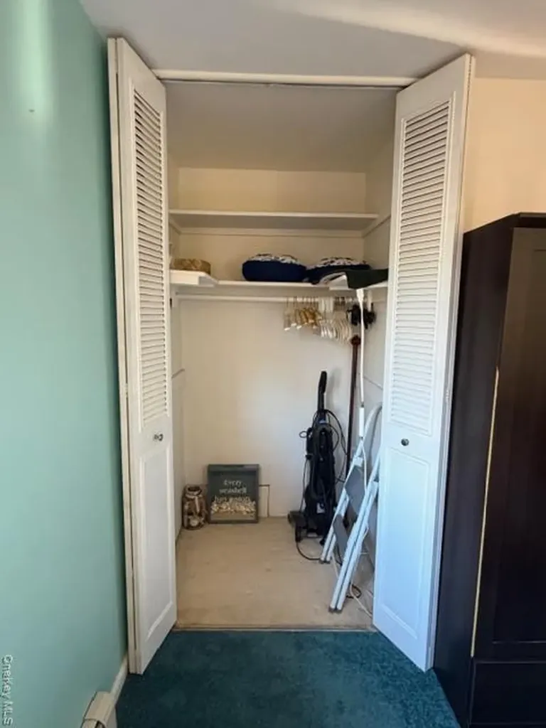 4716 Wilshire Oakdale NY 11769