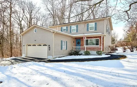 3 Maurerbrook Fishkill NY 12524