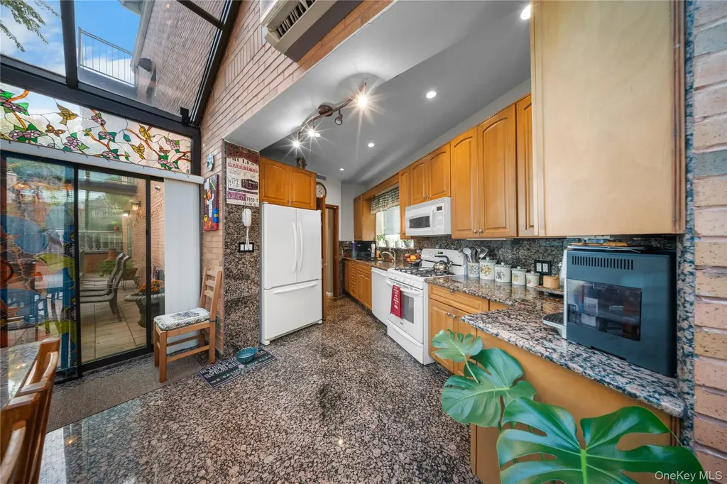 5351 63rd Street Maspeth NY 11378