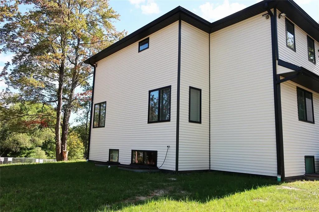 3 Woodcliff Avenue Monticello NY 12701