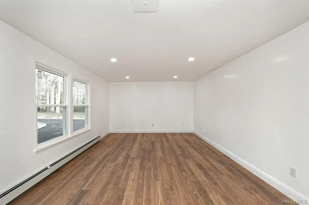 34 Warner Road Huntington NY 11743