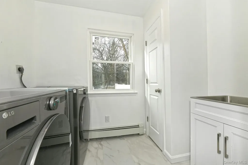34 Warner Road Huntington NY 11743