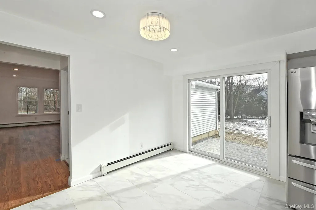 34 Warner Road Huntington NY 11743