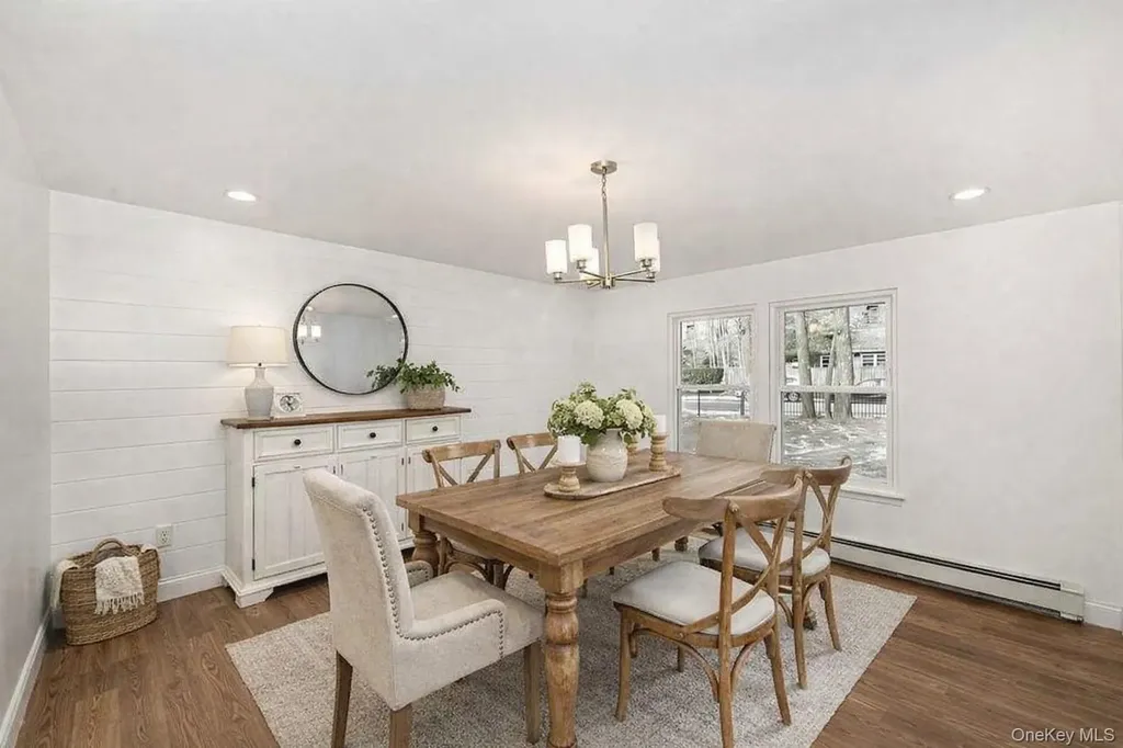 34 Warner Road Huntington NY 11743