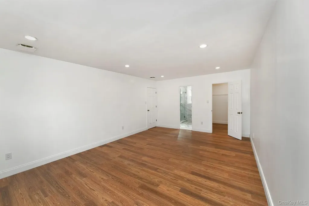 34 Warner Road Huntington NY 11743