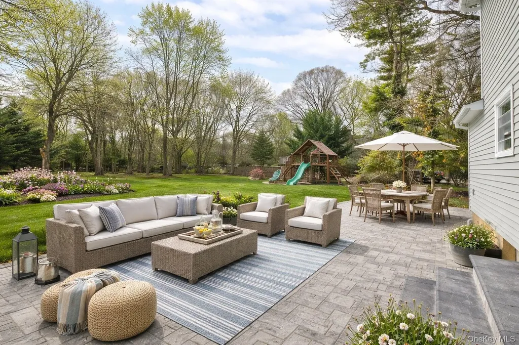 34 Warner Road Huntington NY 11743