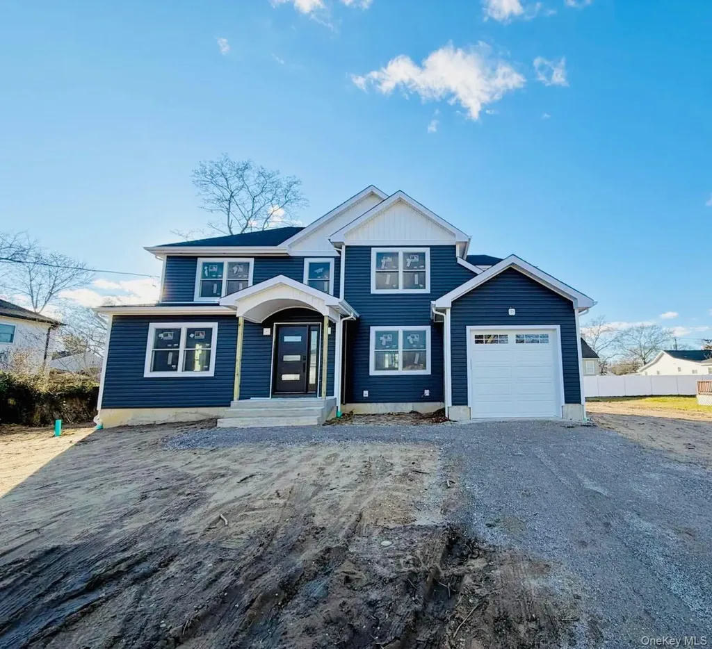 178 Beaver Drive Mastic Beach NY 11951