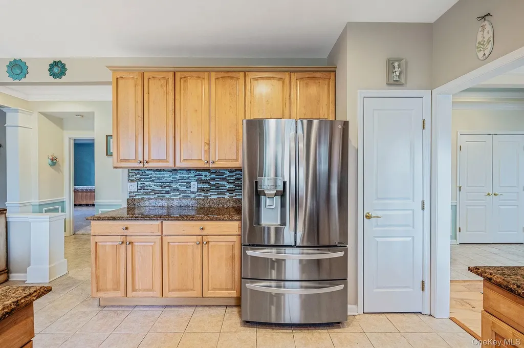 78 Louden Loop Mount Sinai NY 11766