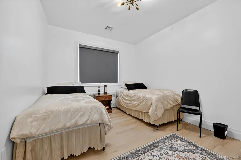 27 Ellish Parkway Spring Valley NY 10977