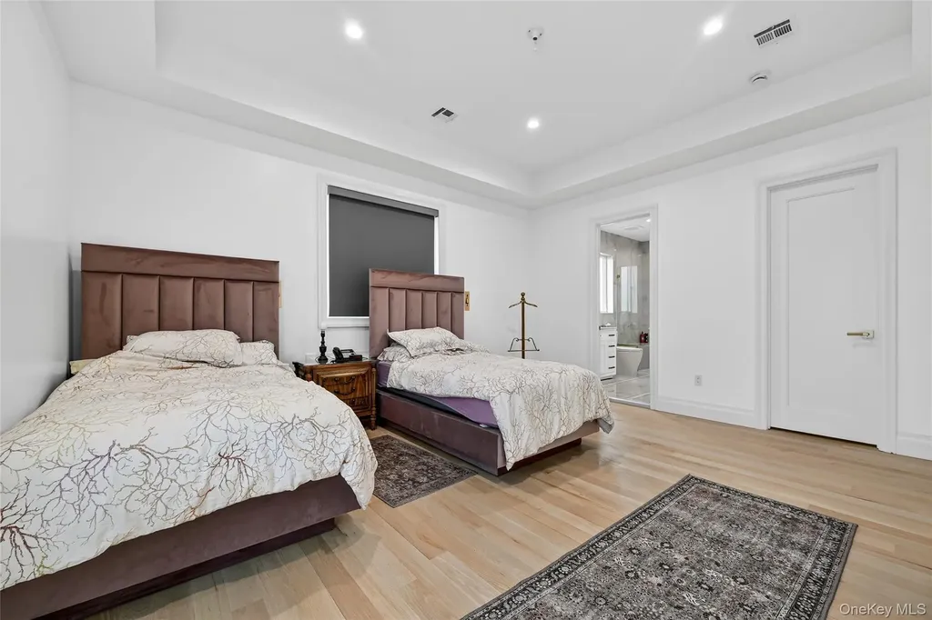 27 Ellish Parkway Spring Valley NY 10977