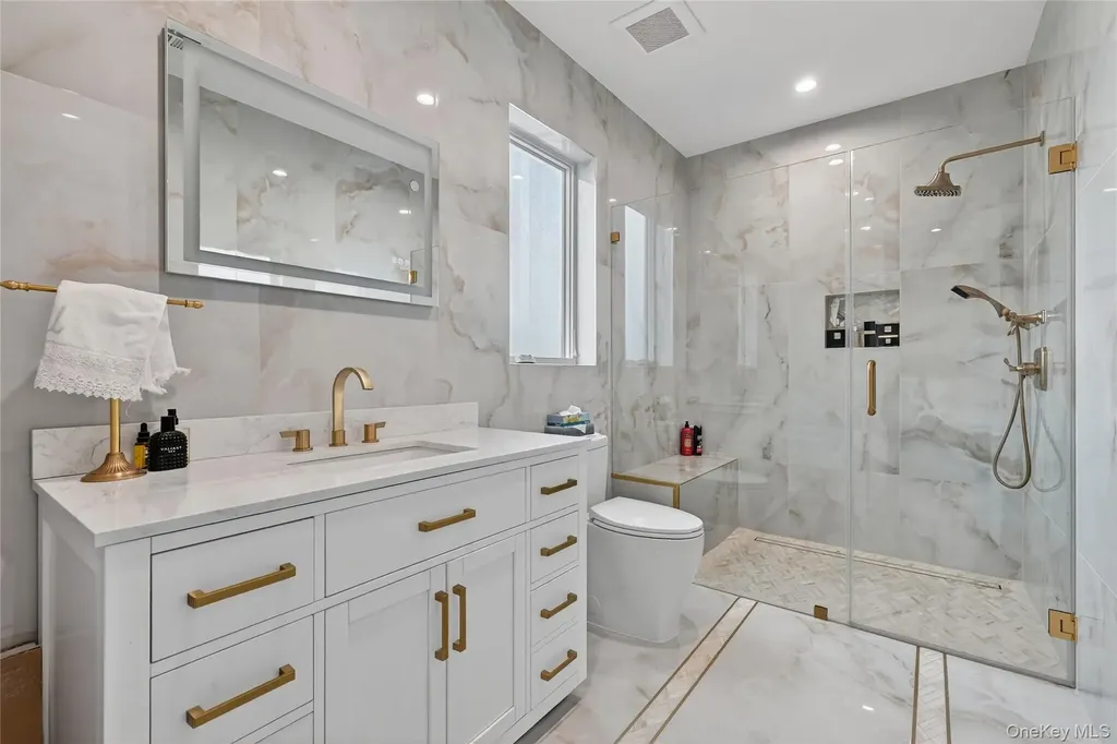 27 Ellish Parkway Spring Valley NY 10977