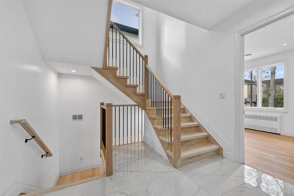 27 Ellish Parkway Spring Valley NY 10977