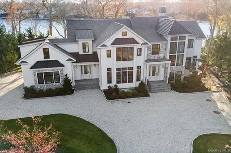 1750 Hobart Road Southold NY 11971
