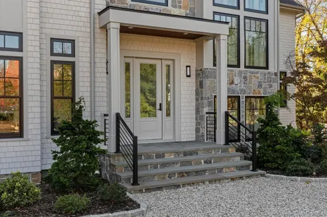 1750 Hobart Road Southold NY 11971