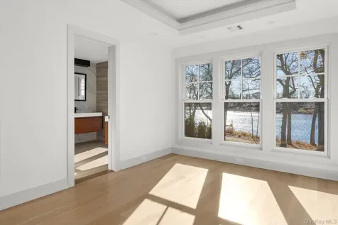 1750 Hobart Road Southold NY 11971