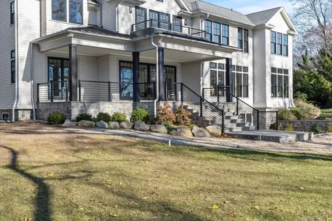 1750 Hobart Road Southold NY 11971