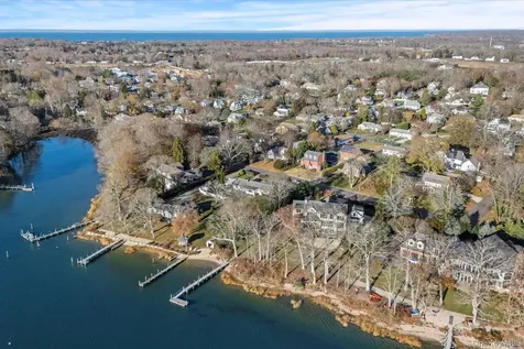 1750 Hobart Road Southold NY 11971