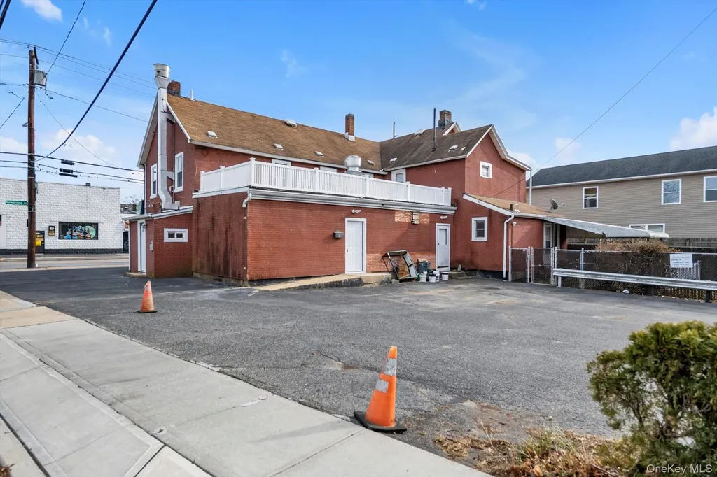 1354 Newbridge Road Bellmore NY 11710
