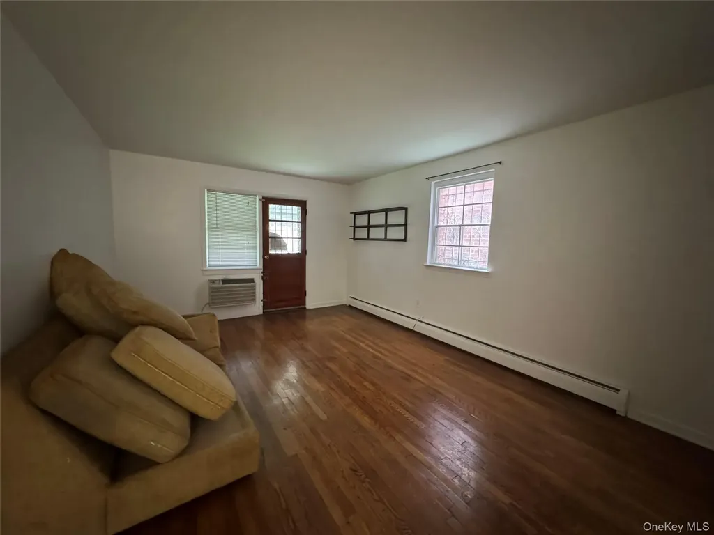 87-66 52nd Avenue Elmhurst NY 11373