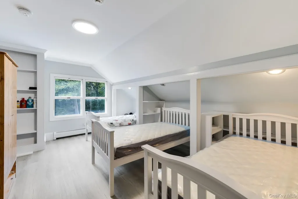 996 Haverstraw Road Suffern NY 10901