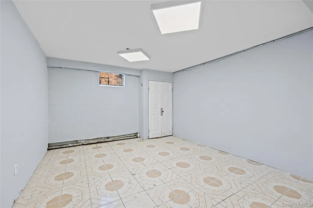 996 Haverstraw Road Suffern NY 10901