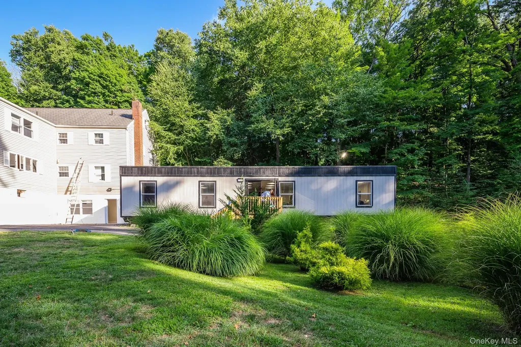 996 Haverstraw Road Suffern NY 10901