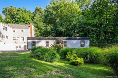 996 Haverstraw Road Suffern NY 10901