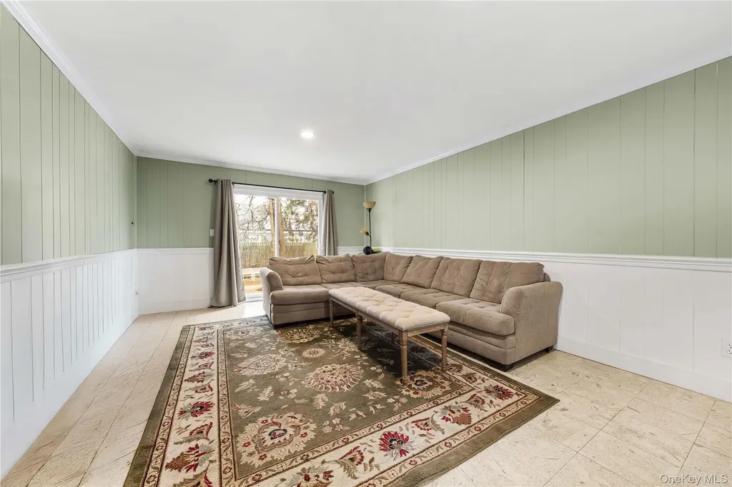64 Wright Avenue Deer Park NY 11729